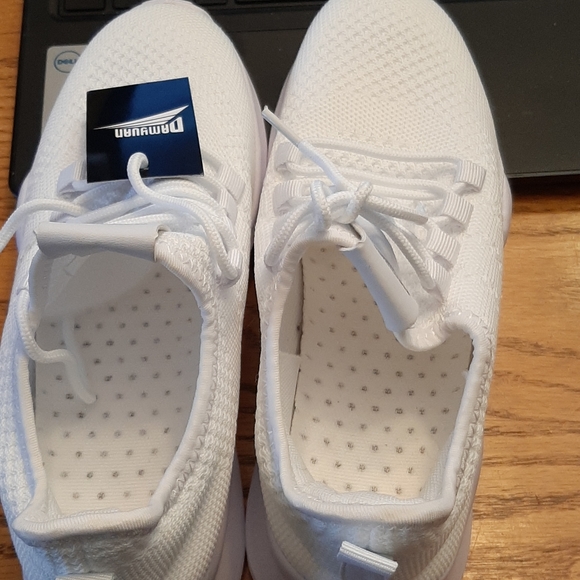 Ladies Sneaker - Picture 8 of 8